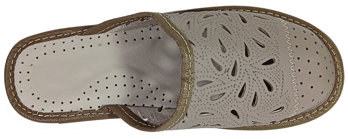 Cushioned sheepskin insole of women's floral closed toe house slippers, made in Poland - The Leather Gift Co