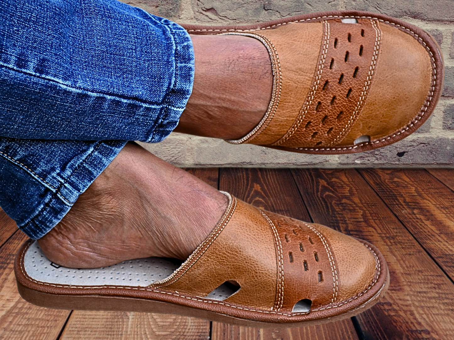 Men's sheepskin house slippers EU sizes 40-46 - handmade in Poland by skilled artisans
