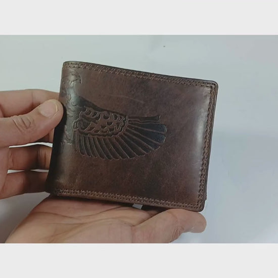 Eagle embossed bifold leather wallet for men – 11 card slots, personalised gift, handmade genuine leather, The Leather Gift Co